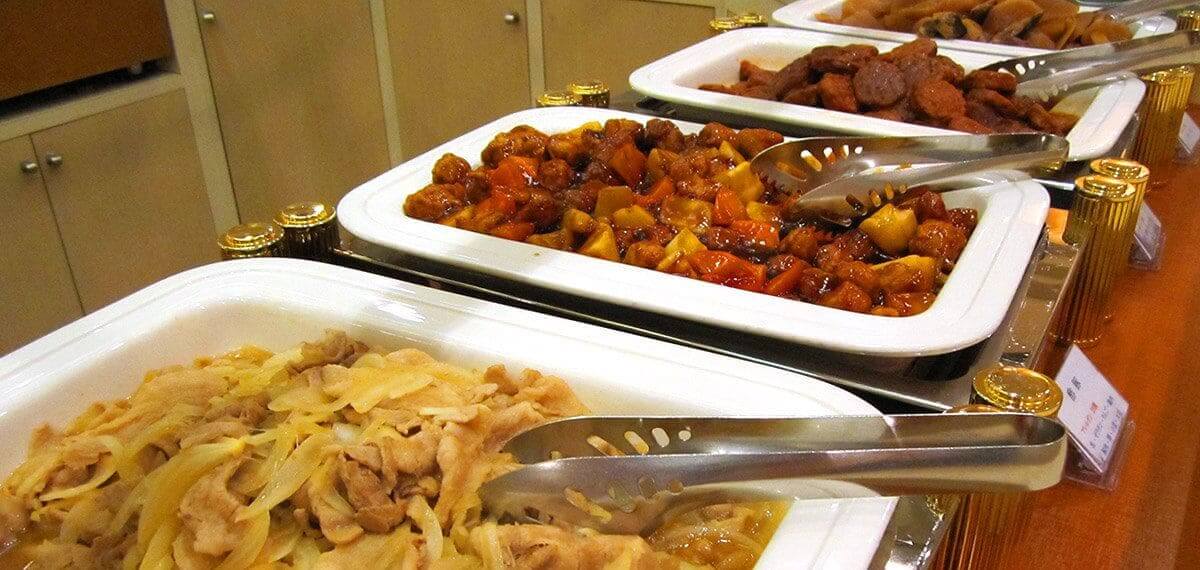 朝食バイキング